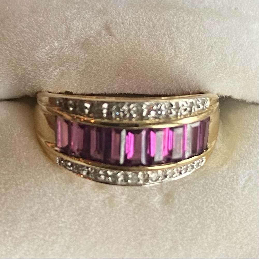 14K Gold Rhodolite Garnet & Diamond Ring